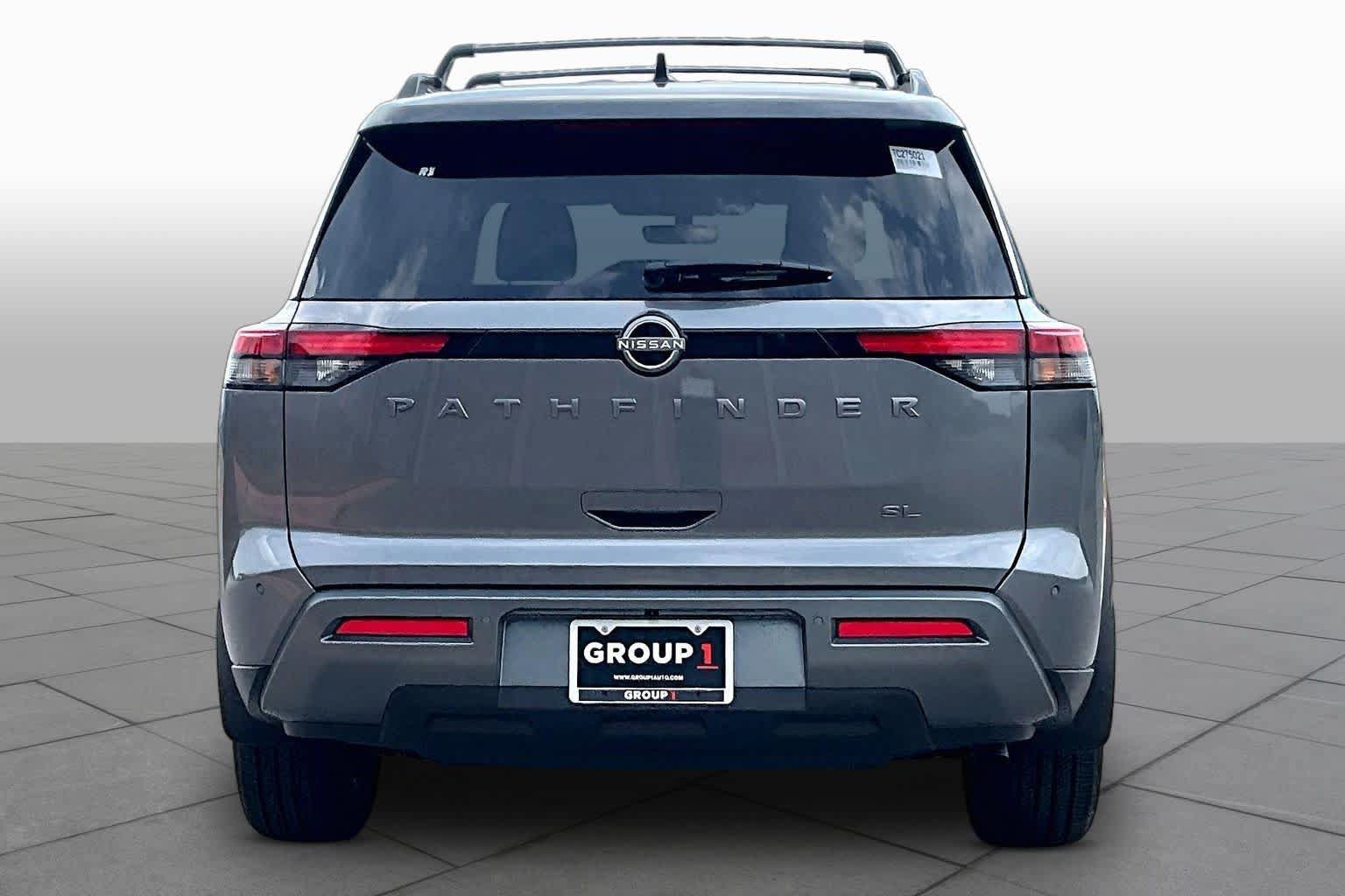 New 2026 Nissan Pathfinder SL FWD image 4