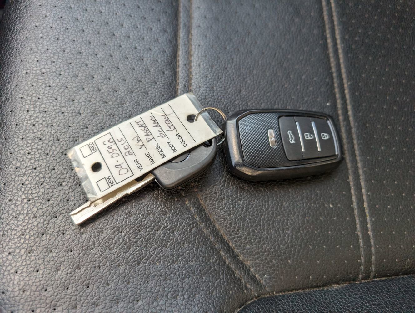 Used 2015 Volkswagen Passat 1.8T Limited Edition image 24