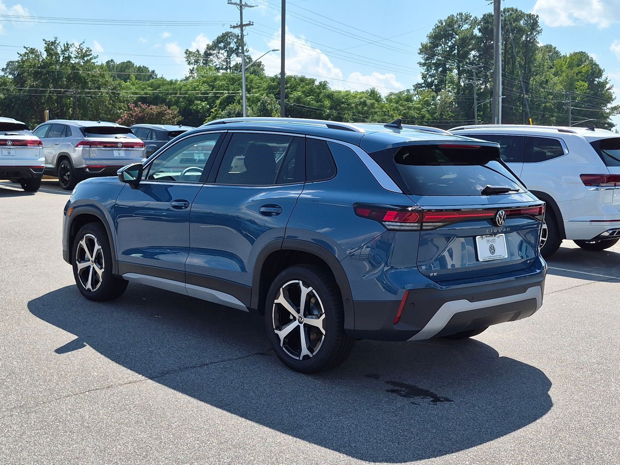 New 2026 Volkswagen Tiguan SE AWD/4WD image 5