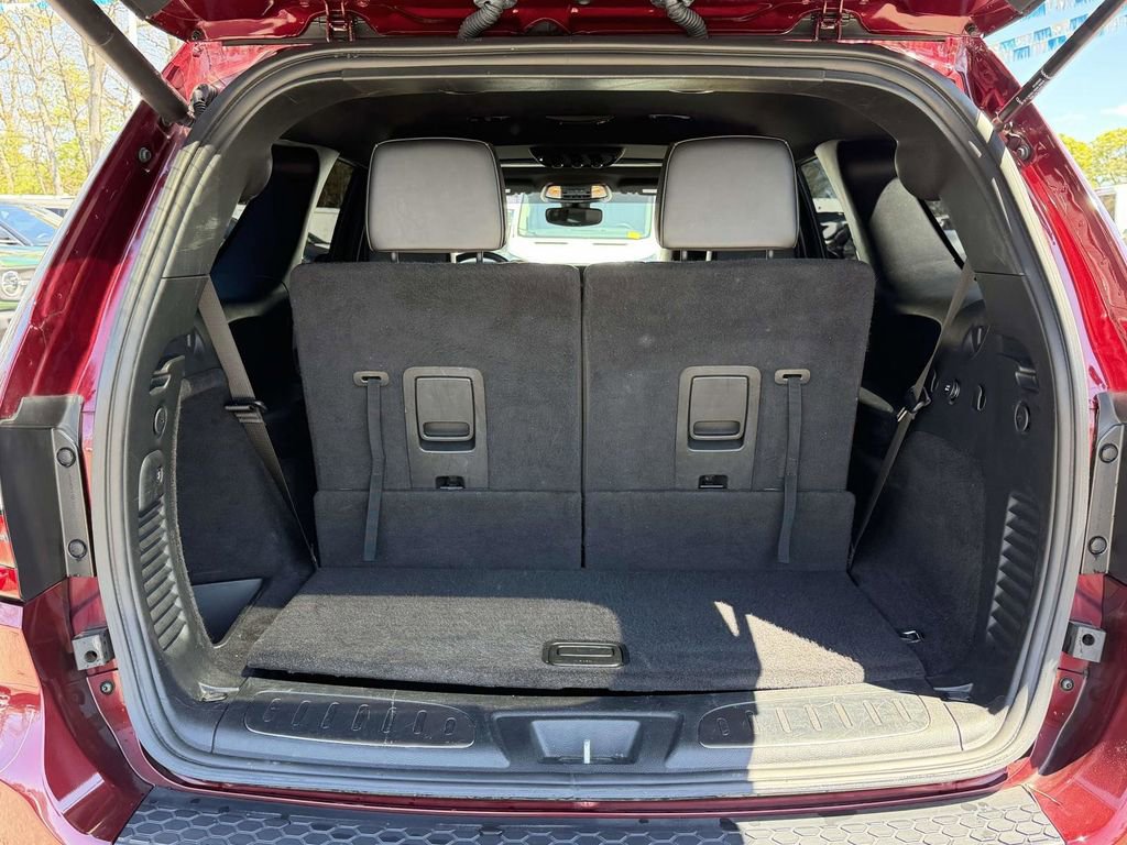 Used 2022 Dodge Durango R/T w/ Blacktop Package AWD/4WD image 17