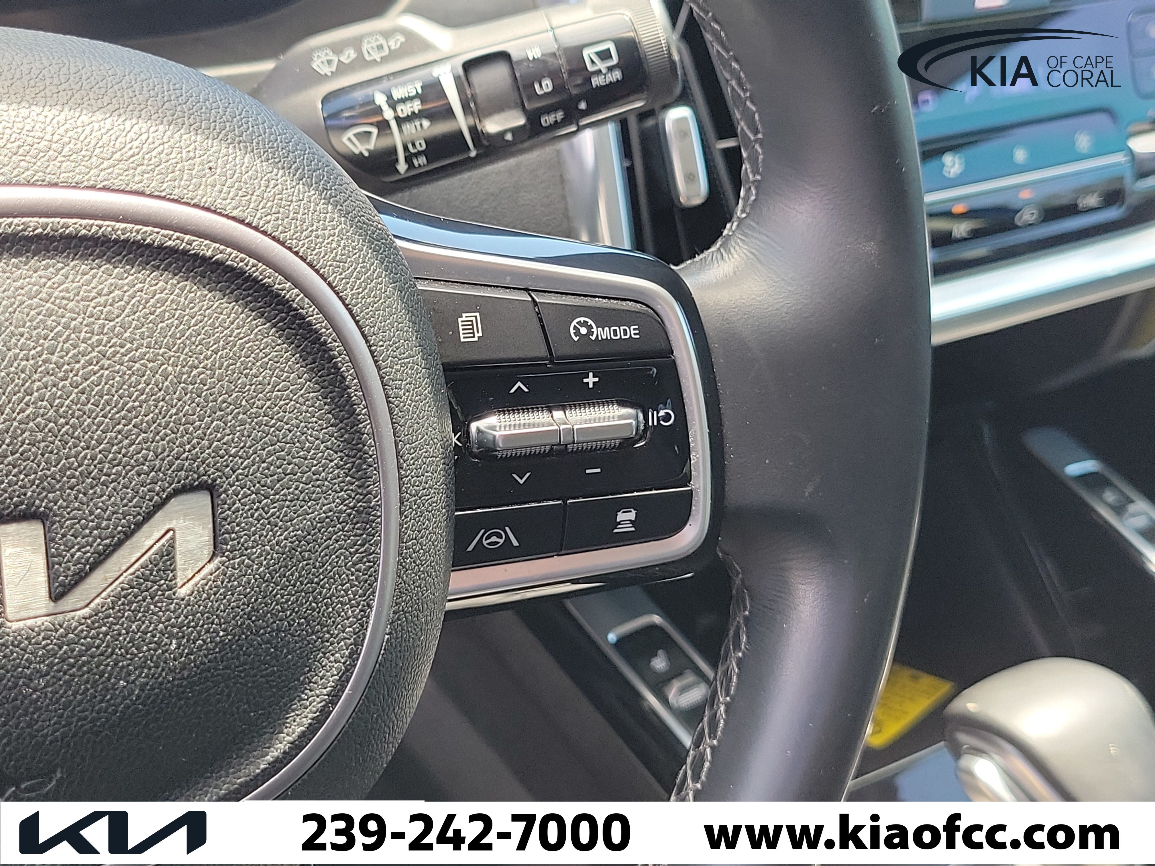 Used 2022 Kia Sorento SX AWD/4WD image 28