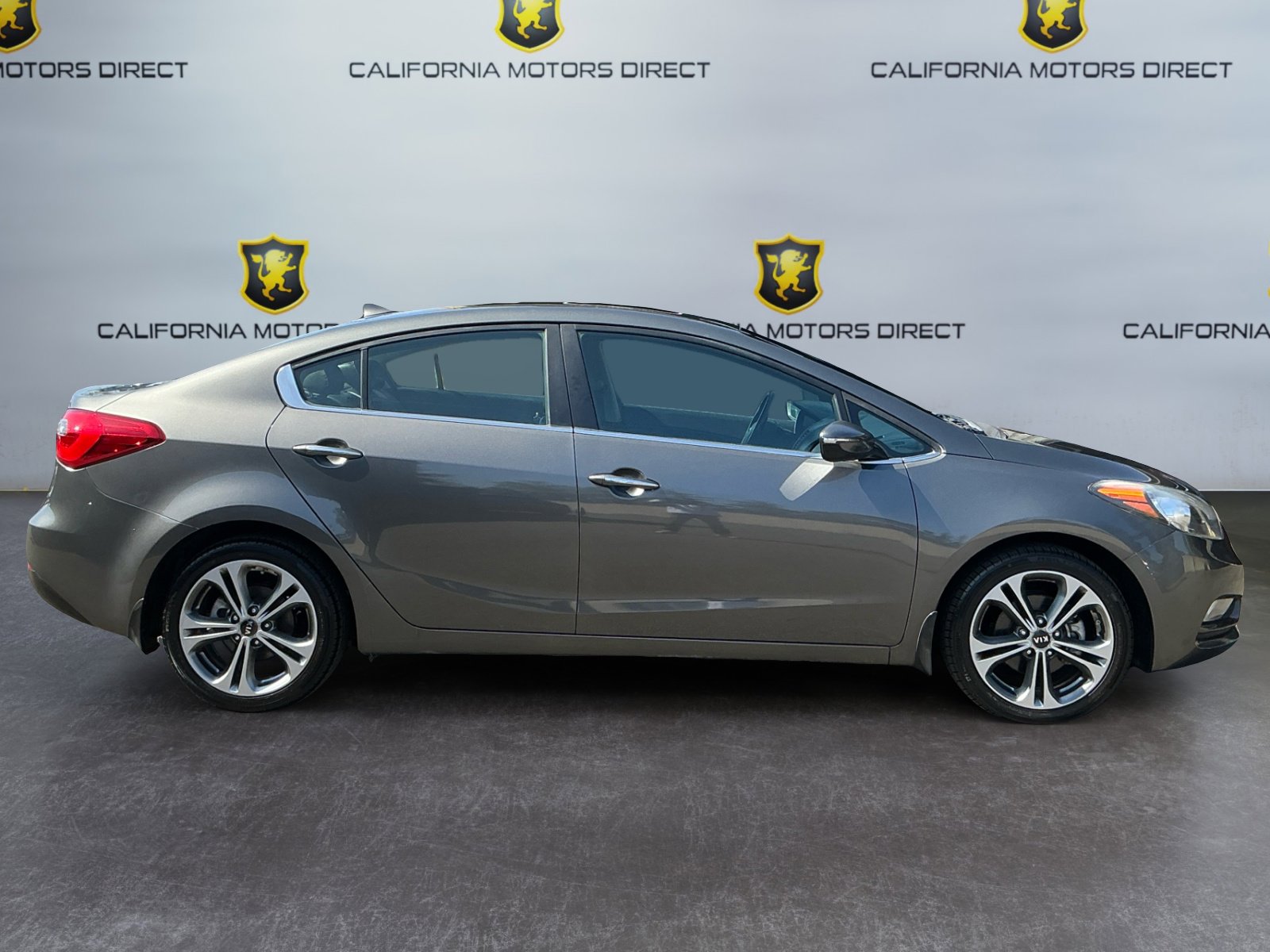 Used 2014 Kia Forte EX w/ Premium Package image 4
