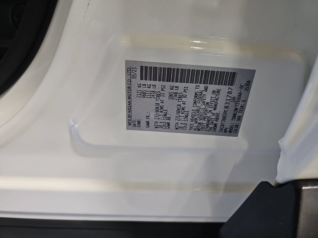 Certified 2023 Nissan Rogue SV w/ SV Premium B Package AWD/4WD image 38