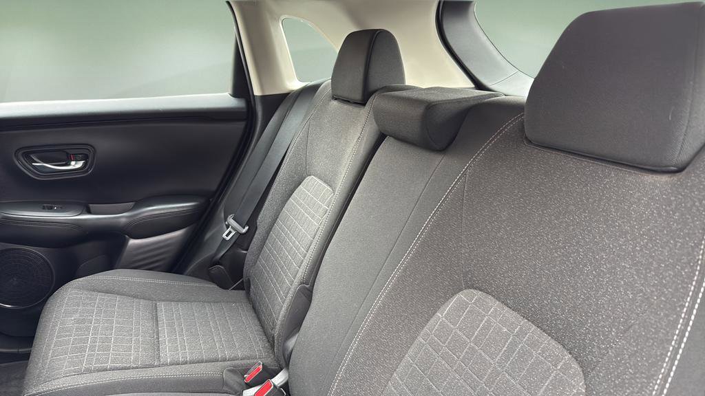 Used 2023 Honda HR-V LX image 13