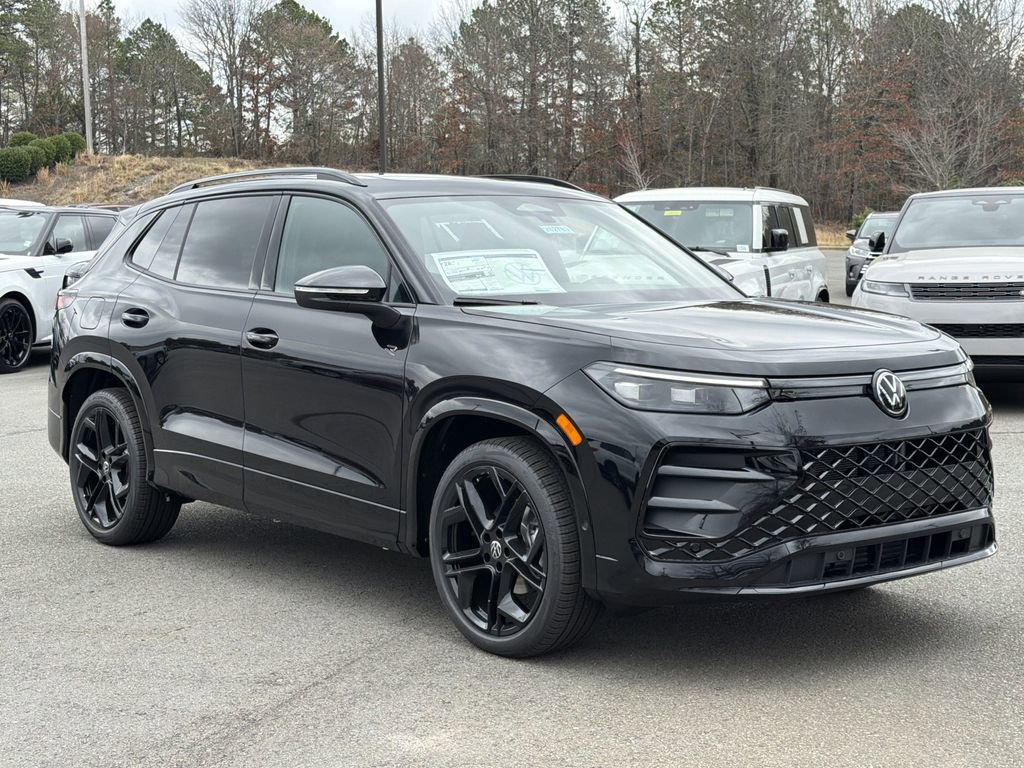 New 2026 Volkswagen Tiguan SE R-Line image 7