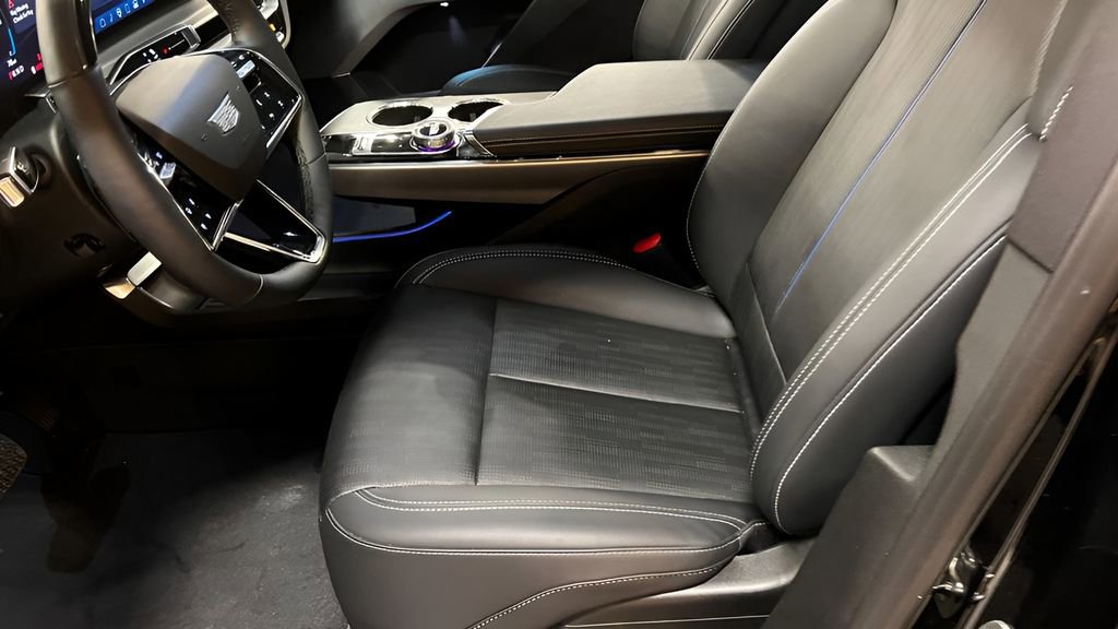 Used 2024 Cadillac Lyriq Sport w/ LPO, Floor Liner Package image 21