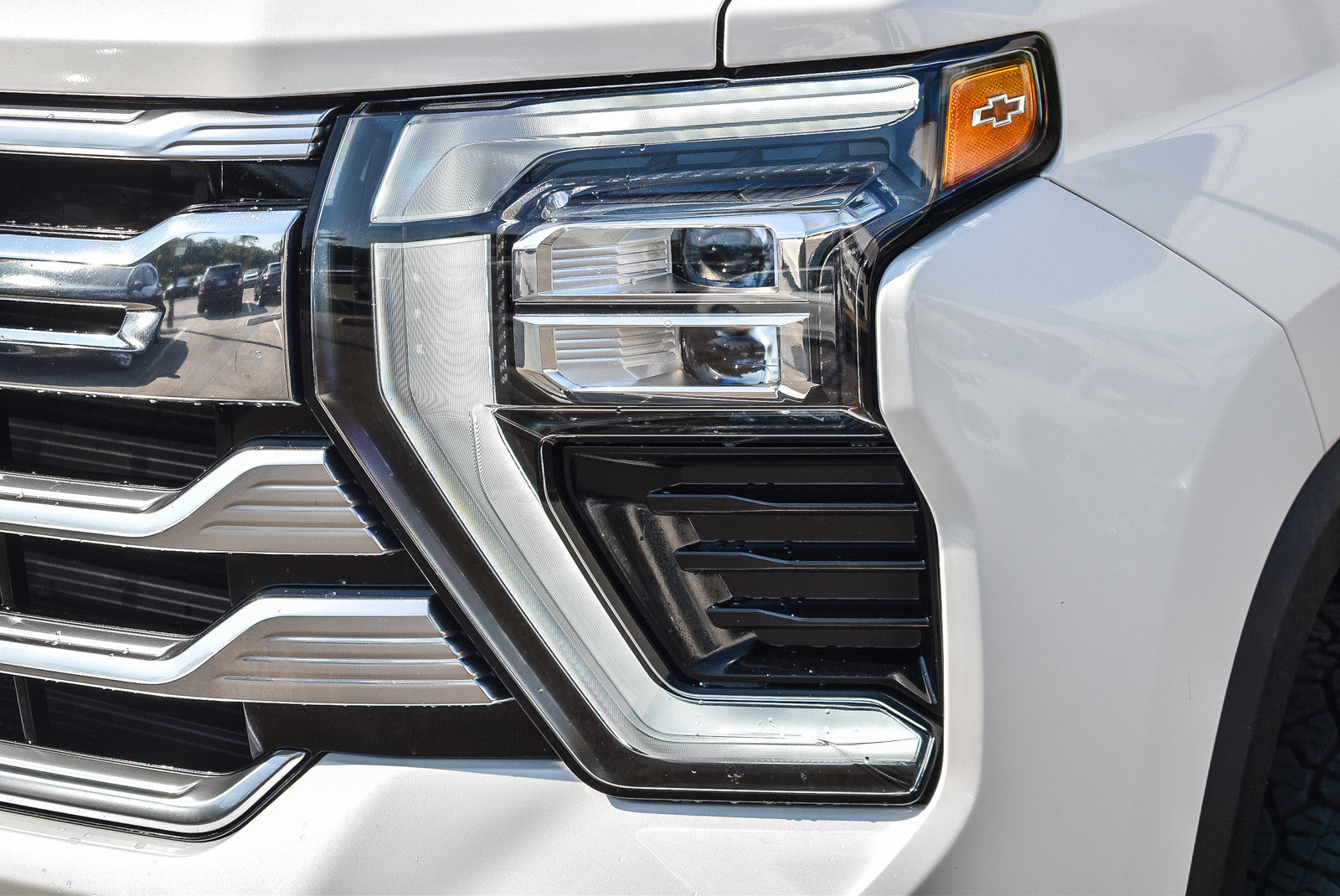 Used 2025 Chevrolet Silverado 2500 High Country w/ High Country Premium Package image 9