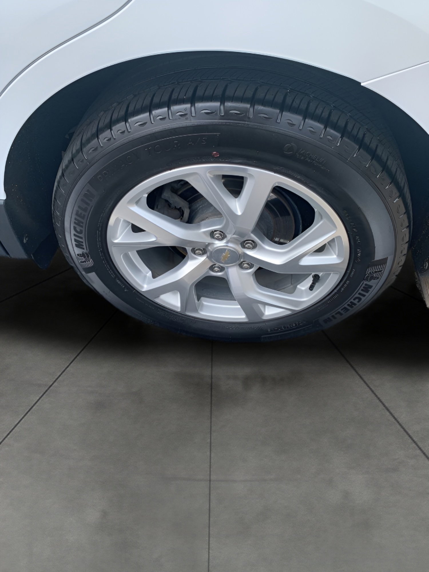 Used 2020 Chevrolet Equinox LT AWD/4WD image 17