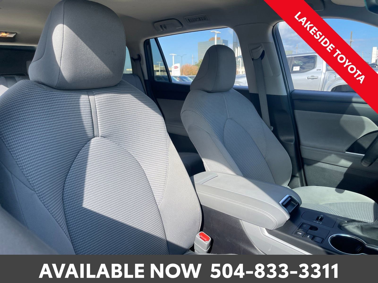 Used 2023 Toyota Highlander LE image 16