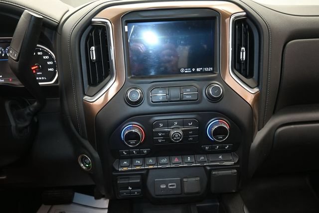 Used 2021 Chevrolet Silverado 1500 High Country w/ Technology Package AWD/4WD image 10
