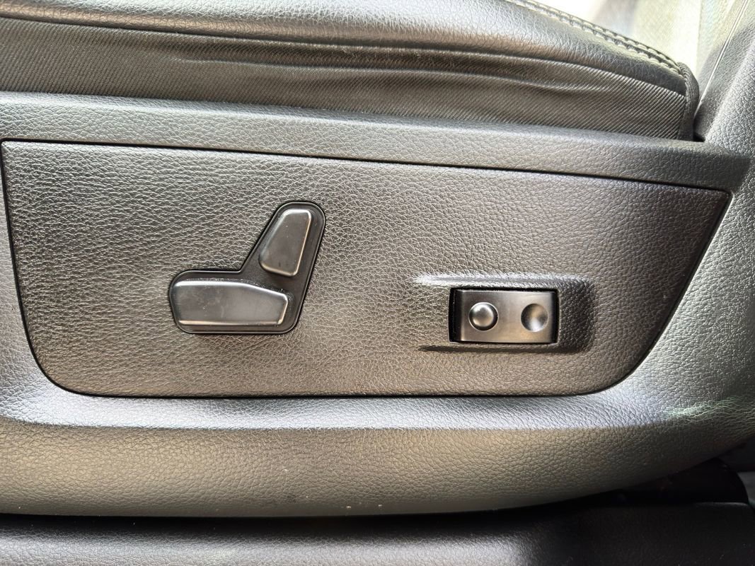 Used 2019 RAM 2500 Laramie image 17