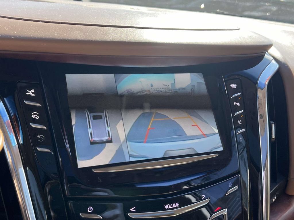 Used 2015 Cadillac Escalade ESV Platinum AWD/4WD image 29