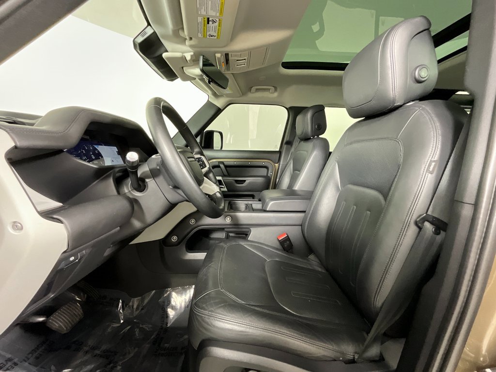 Used 2020 Land Rover Defender 110 HSE image 16