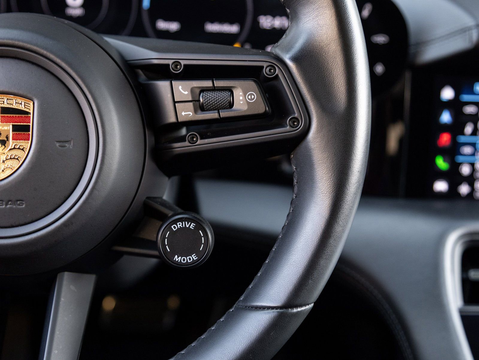 Certified 2022 Porsche Taycan GTS image 16