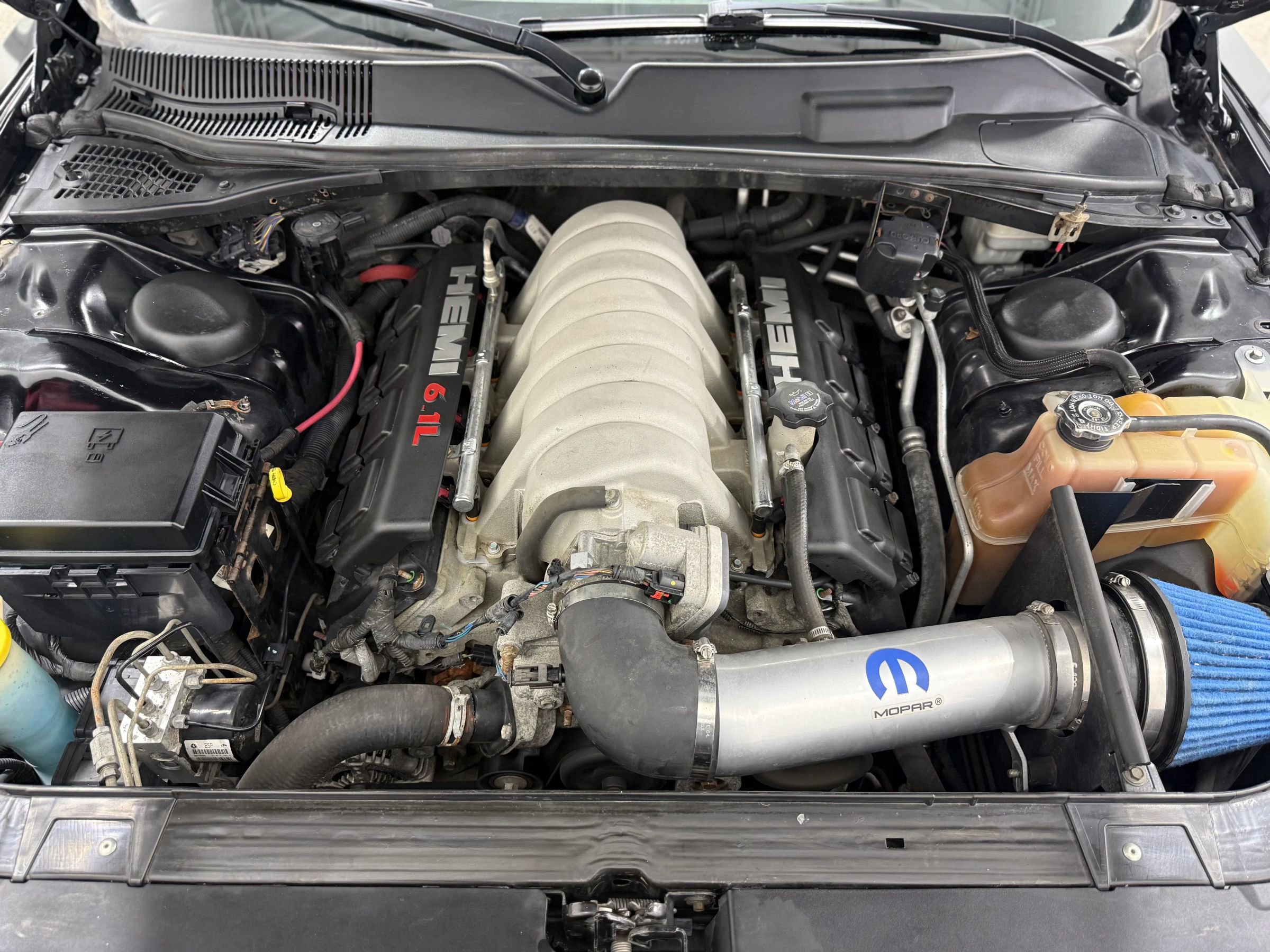 Used 2009 Dodge Challenger SRT8 w/ SRT Option Group II image 32