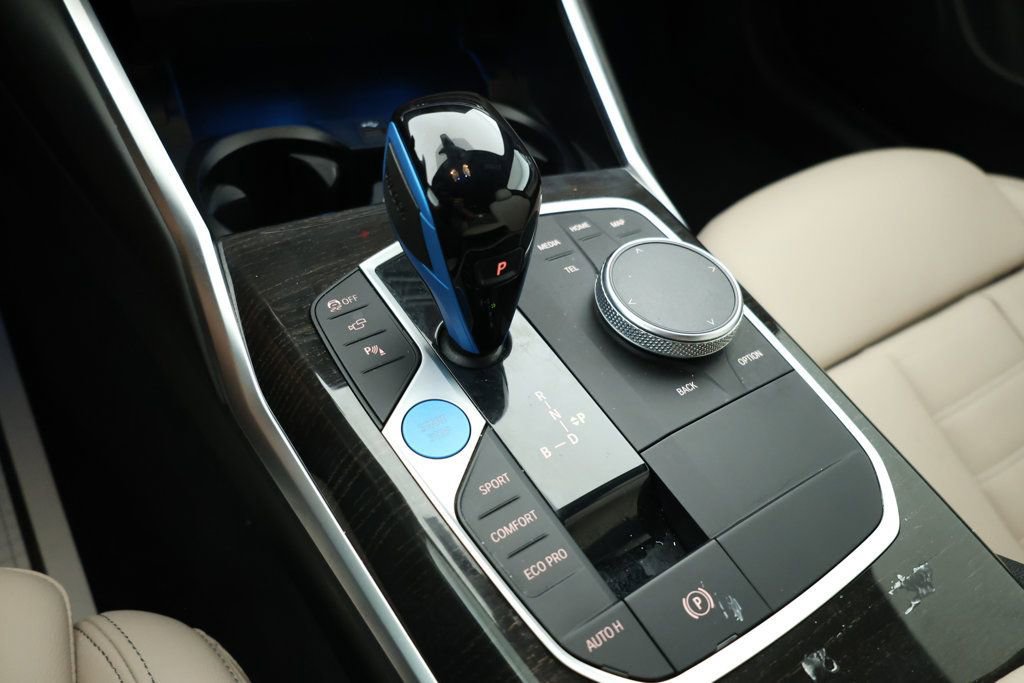 Used 2022 BMW i4 eDrive40 w/ Premium Package image 15