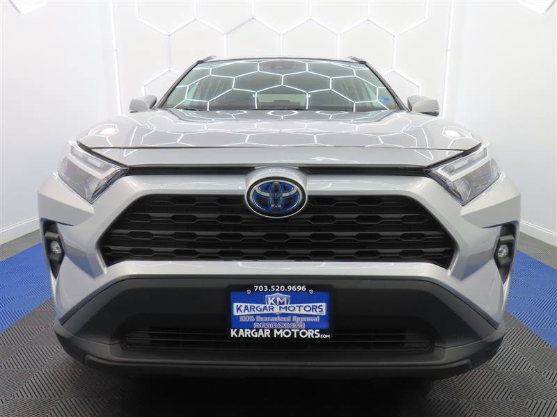 Used 2023 Toyota RAV4 XLE Premium AWD/4WD image 2