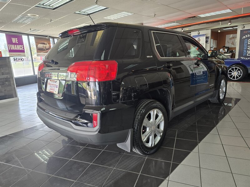 Used 2017 GMC Terrain SLE FWD image 4