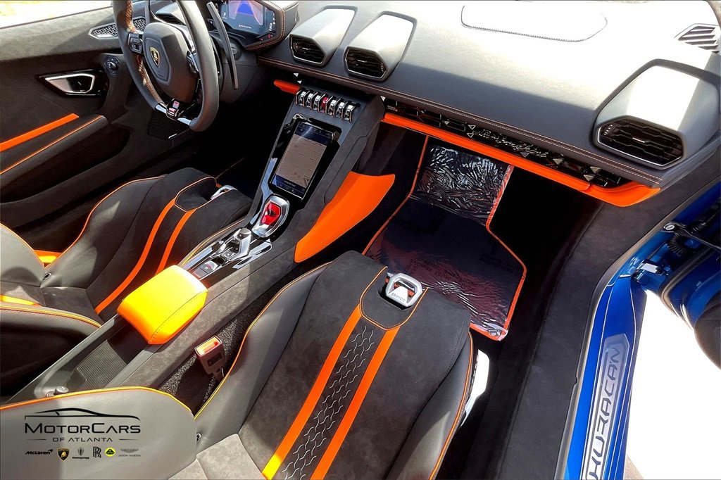 Used 2024 Lamborghini Huracan Tecnica image 12