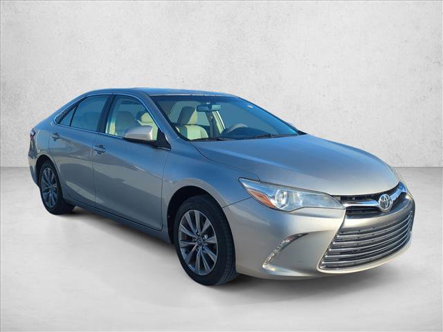 Used 2017 Toyota Camry XLE w/ Moonroof Package image 3