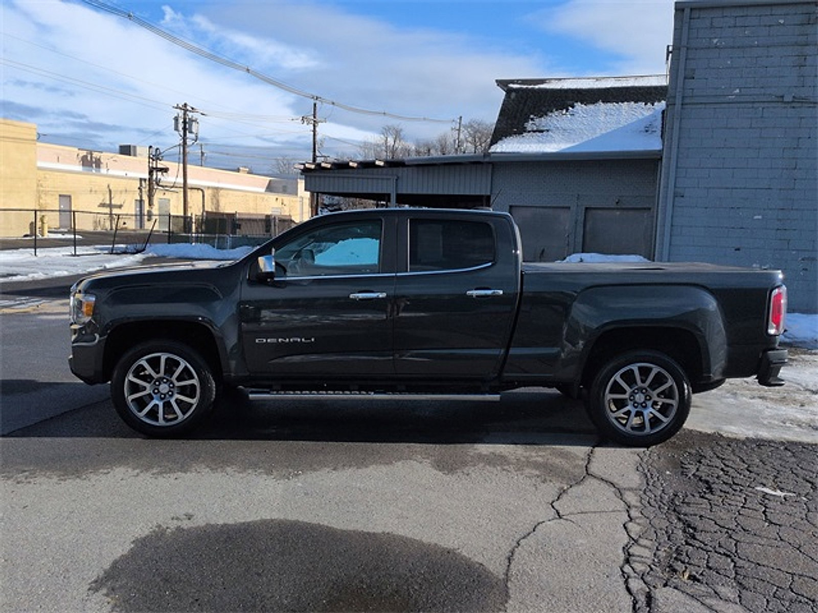 Used 2021 GMC Canyon Denali image 7