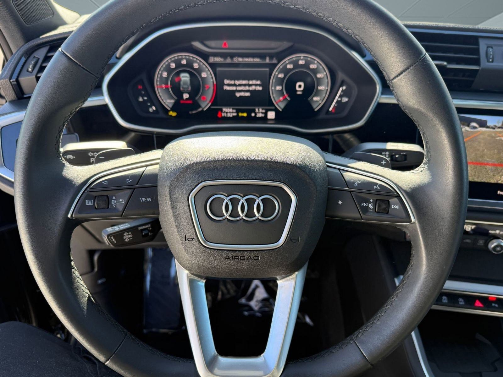 Certified 2025 Audi Q3 2.0T Premium Plus w/ Premium Plus Package image 18