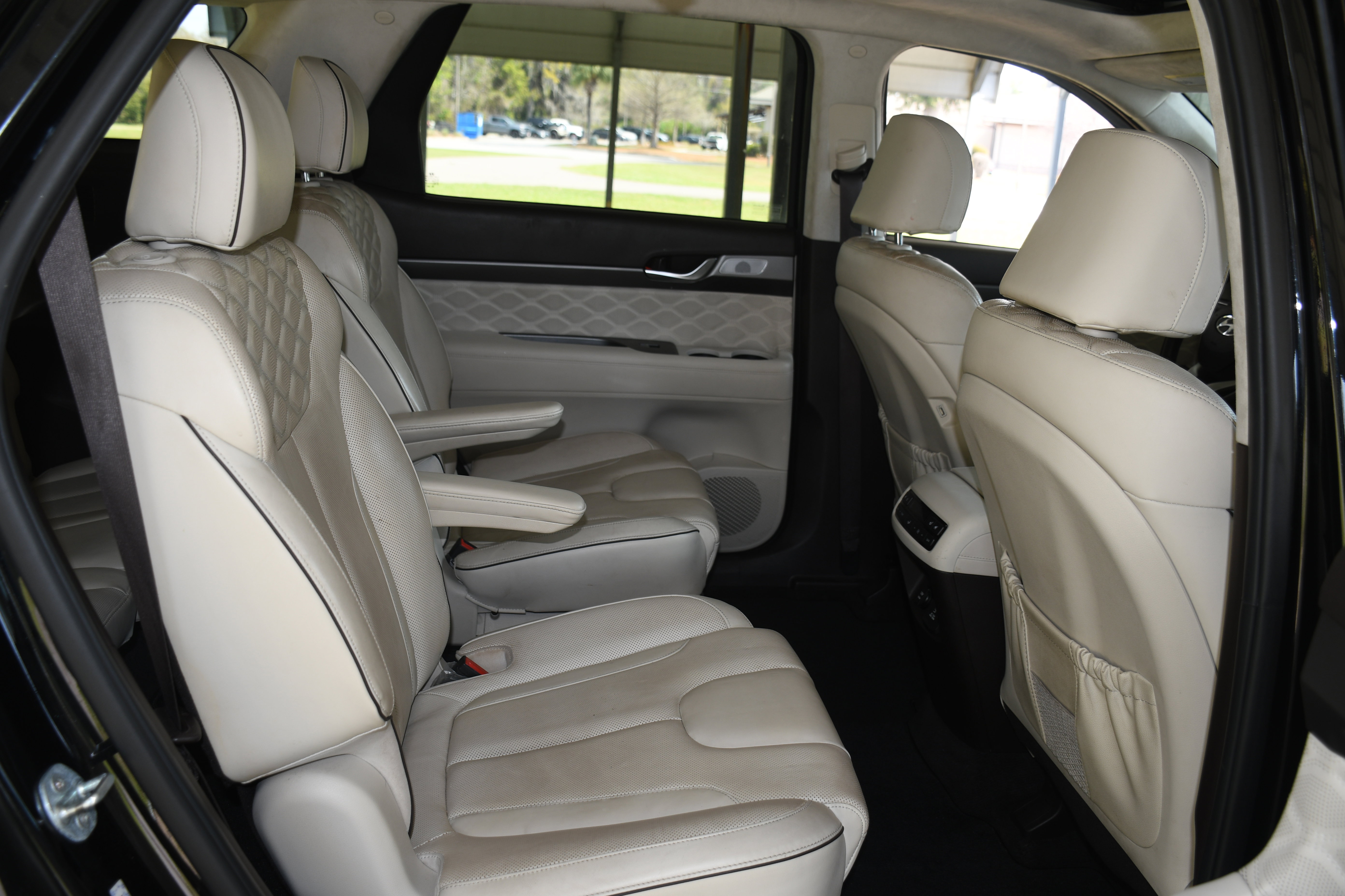 Used 2021 Hyundai Palisade Calligraphy image 19