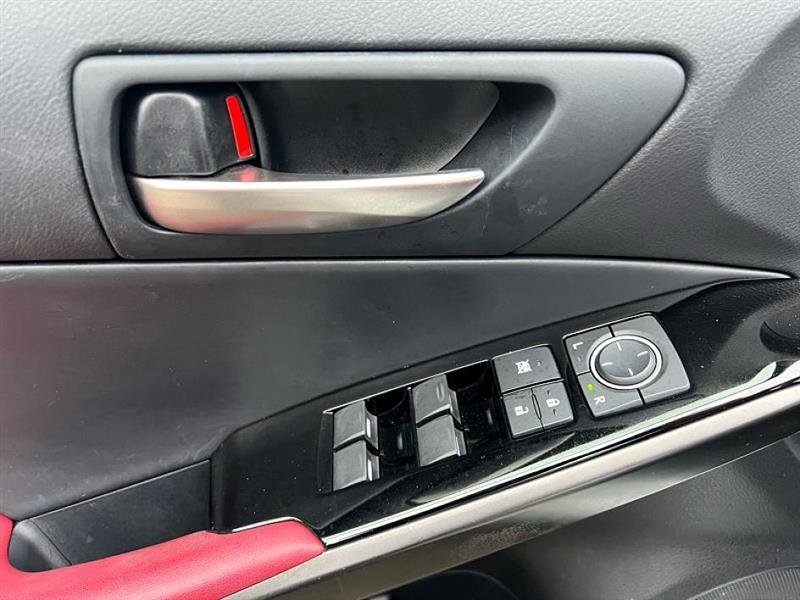 Used 2025 Lexus IS 300 w/ Comfort Package image 29