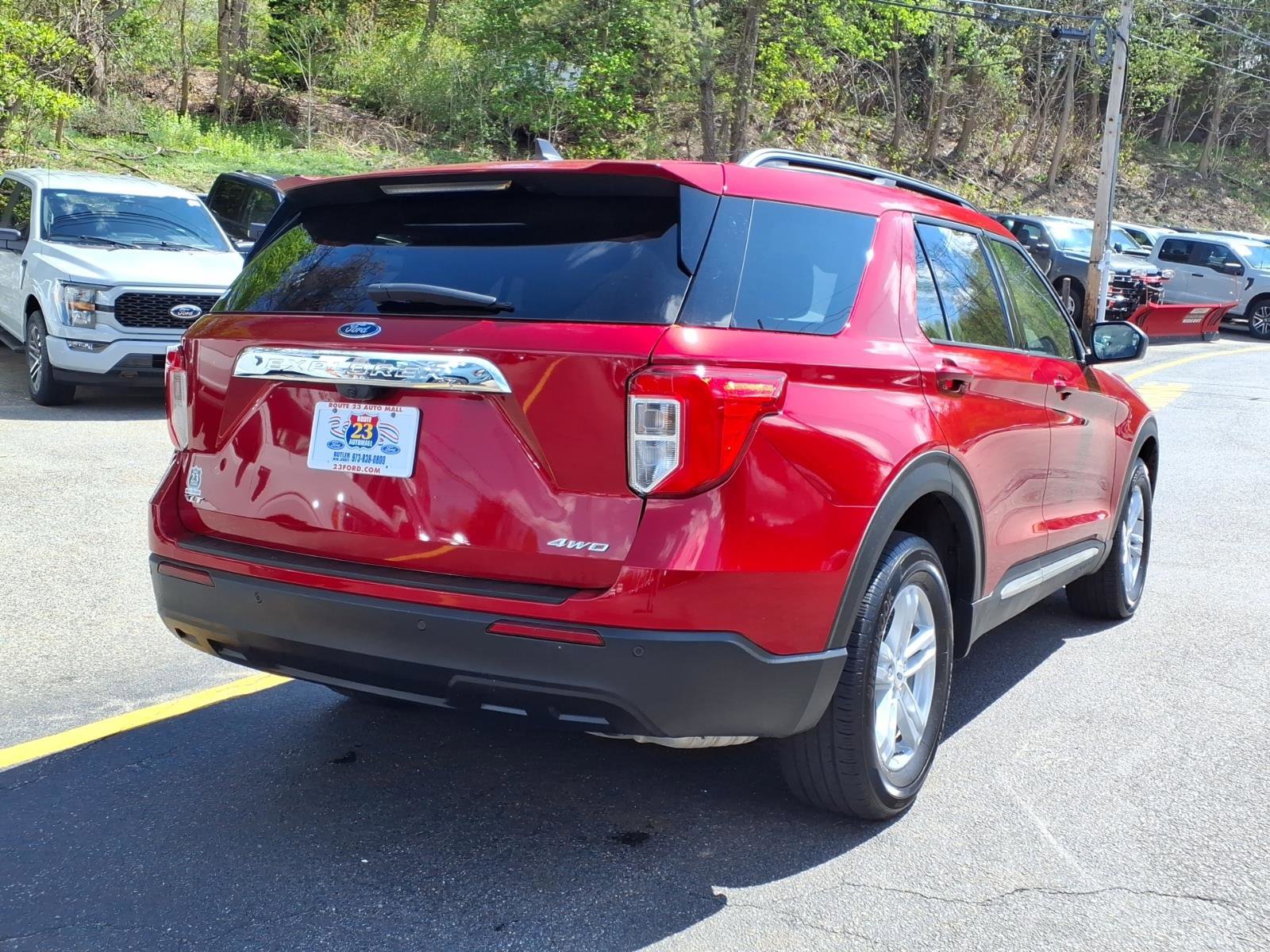 Certified 2024 Ford Explorer XLT AWD/4WD image 8