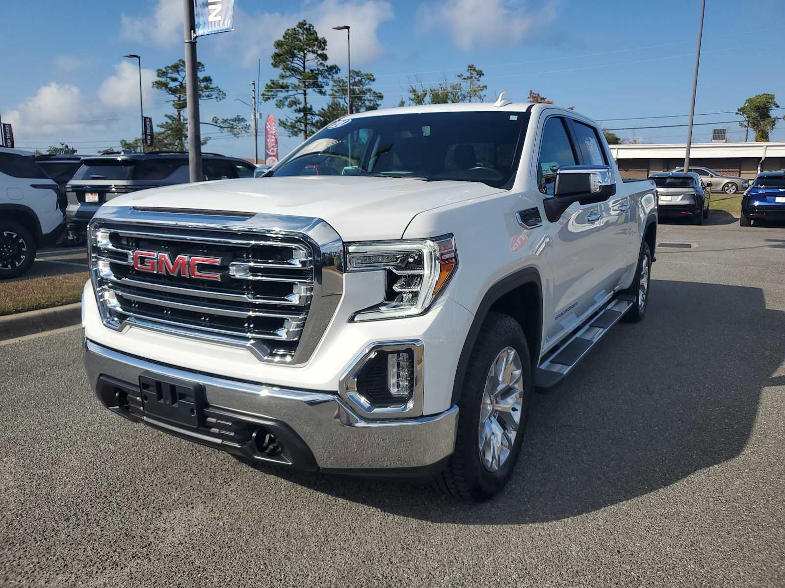 Certified 2021 GMC Sierra 1500 SLT w/ SLT Premium Package image 1