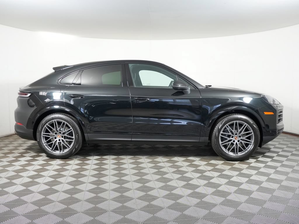 New 2026 Porsche Cayenne Coupe AWD/4WD image 8