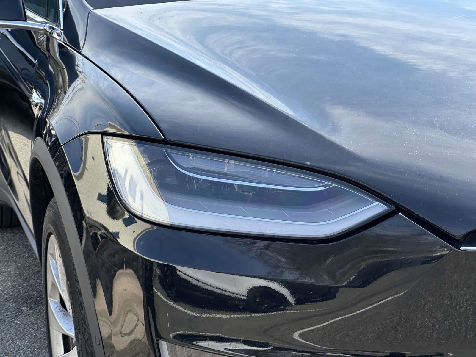 Used 2020 Tesla Model X Long Range AWD/4WD image 9