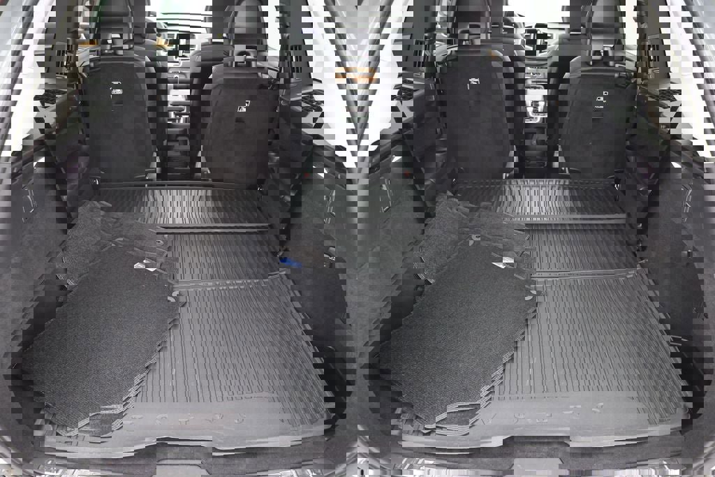 Used 2024 Volvo XC90 T8 Plus w/ Protection Package Premier image 23