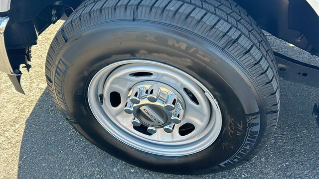 New 2025 Ford F250 XL w/ XL Chrome Package image 11