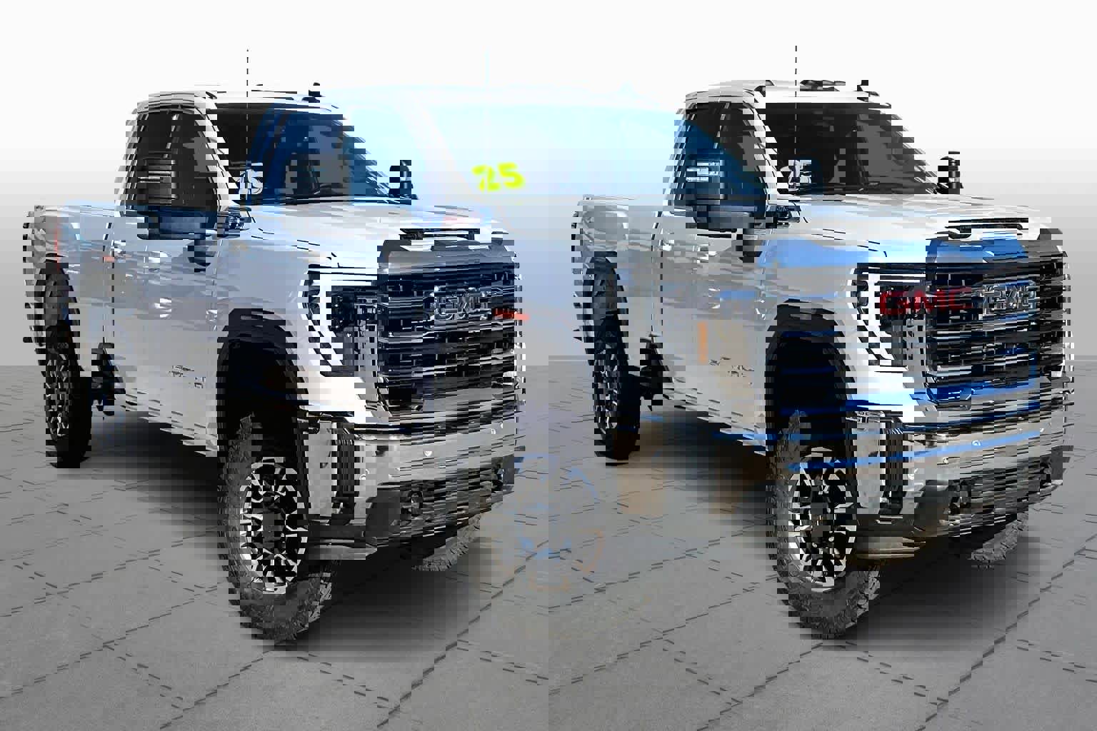 Used 2025 GMC Sierra 2500 SLE image 4