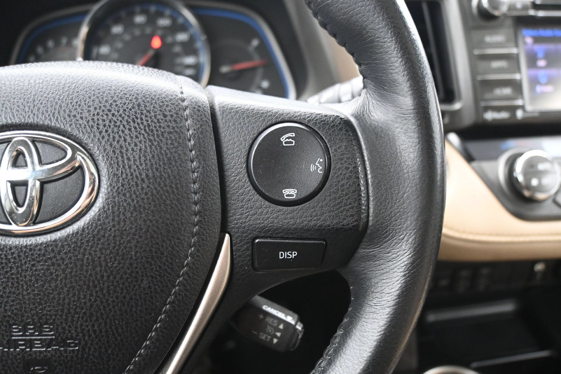 Used 2014 Toyota RAV4 Limited AWD/4WD image 22