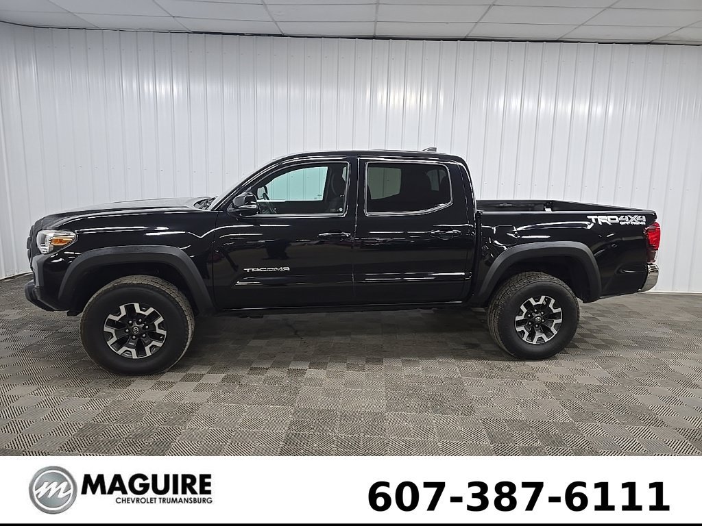 Used 2019 Toyota Tacoma TRD Off-Road AWD/4WD image 5