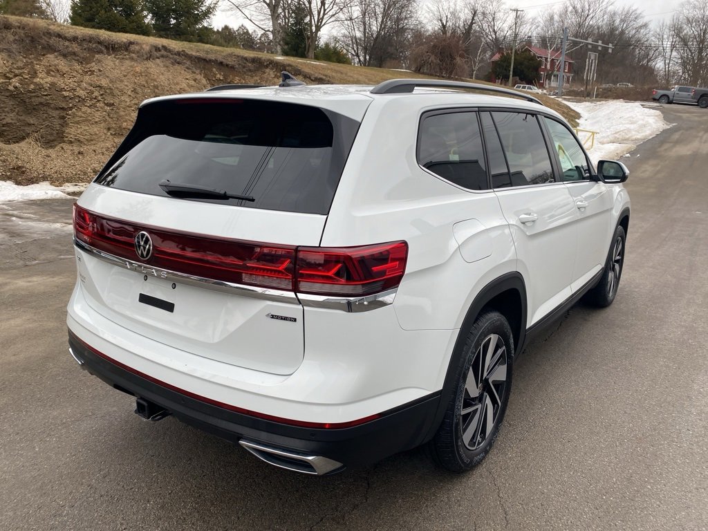 Used 2025 Volkswagen Atlas SE image 3