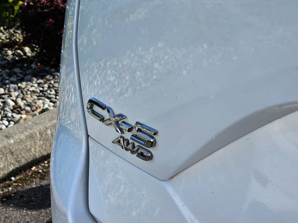 Used 2018 MAZDA CX-5 Touring w/ Preferred Equipment Package AWD/4WD image 9