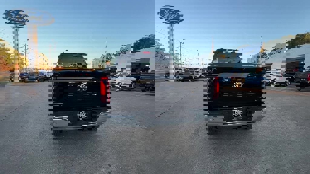 New 2025 Ford F150 Lariat w/ Equipment Group 501A Mid image 5