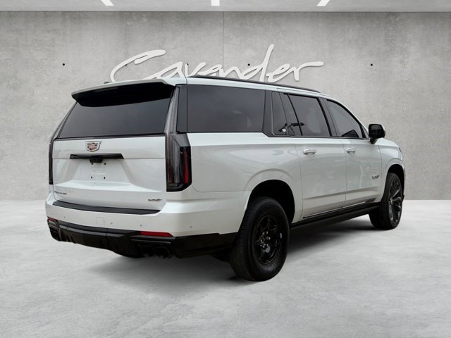 Certified 2025 Cadillac Escalade ESV V AWD/4WD image 14