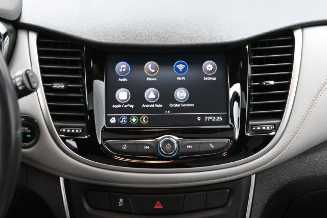 Used 2020 Chevrolet Trax LT w/ Sun & Sound Package AWD/4WD image 21