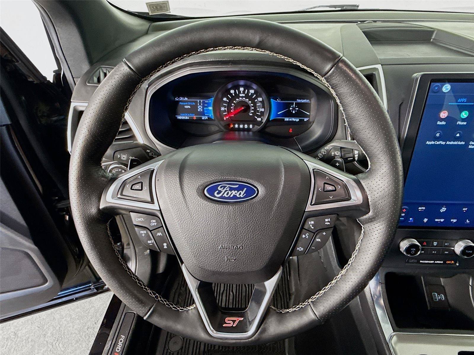 Used 2022 Ford Edge ST w/ Equipment Group 401A AWD/4WD image 13