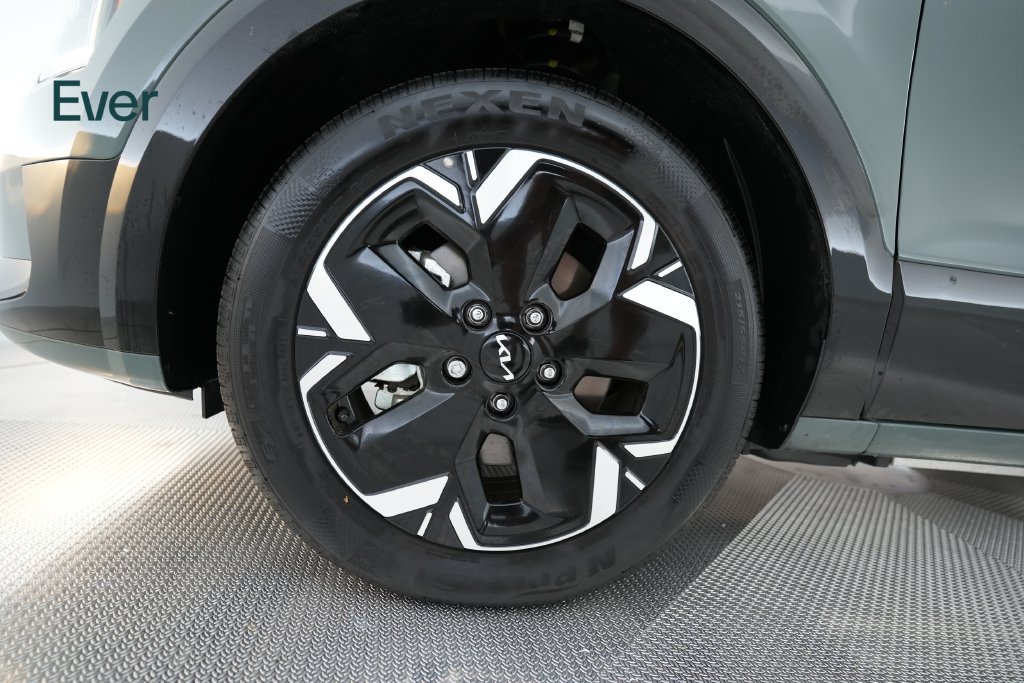Used 2025 Kia Niro Wind FWD image 19