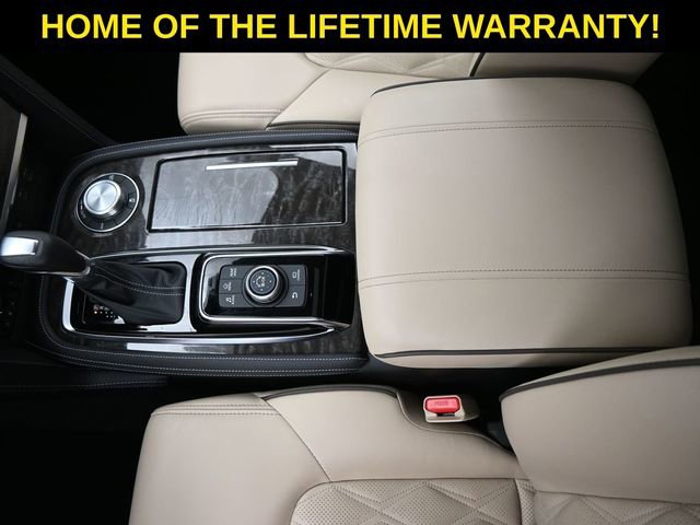 Used 2024 Nissan Armada Platinum w/ Captain's Chairs Package image 33
