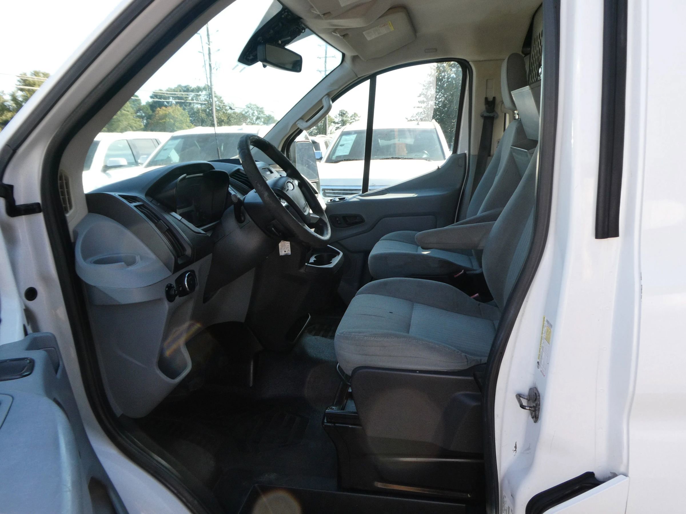 Used 2016 Ford Transit 250 130 Low Roof w/ Exterior Upgrade Package image 12