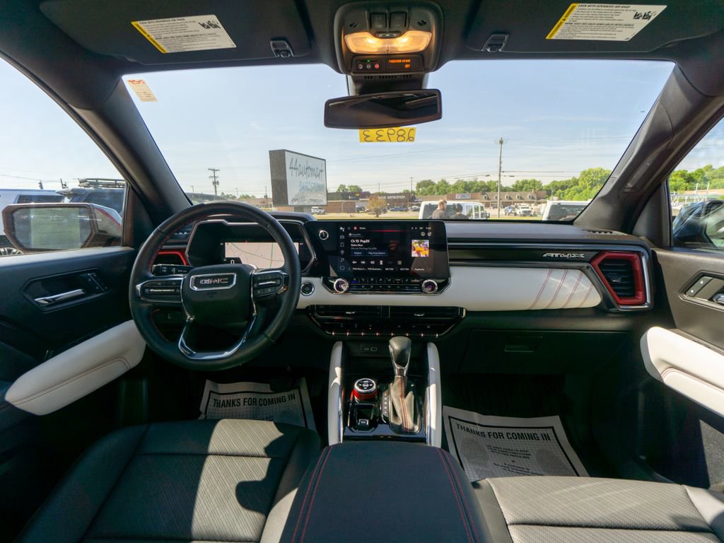 Used 2023 GMC Canyon AT4X image 2