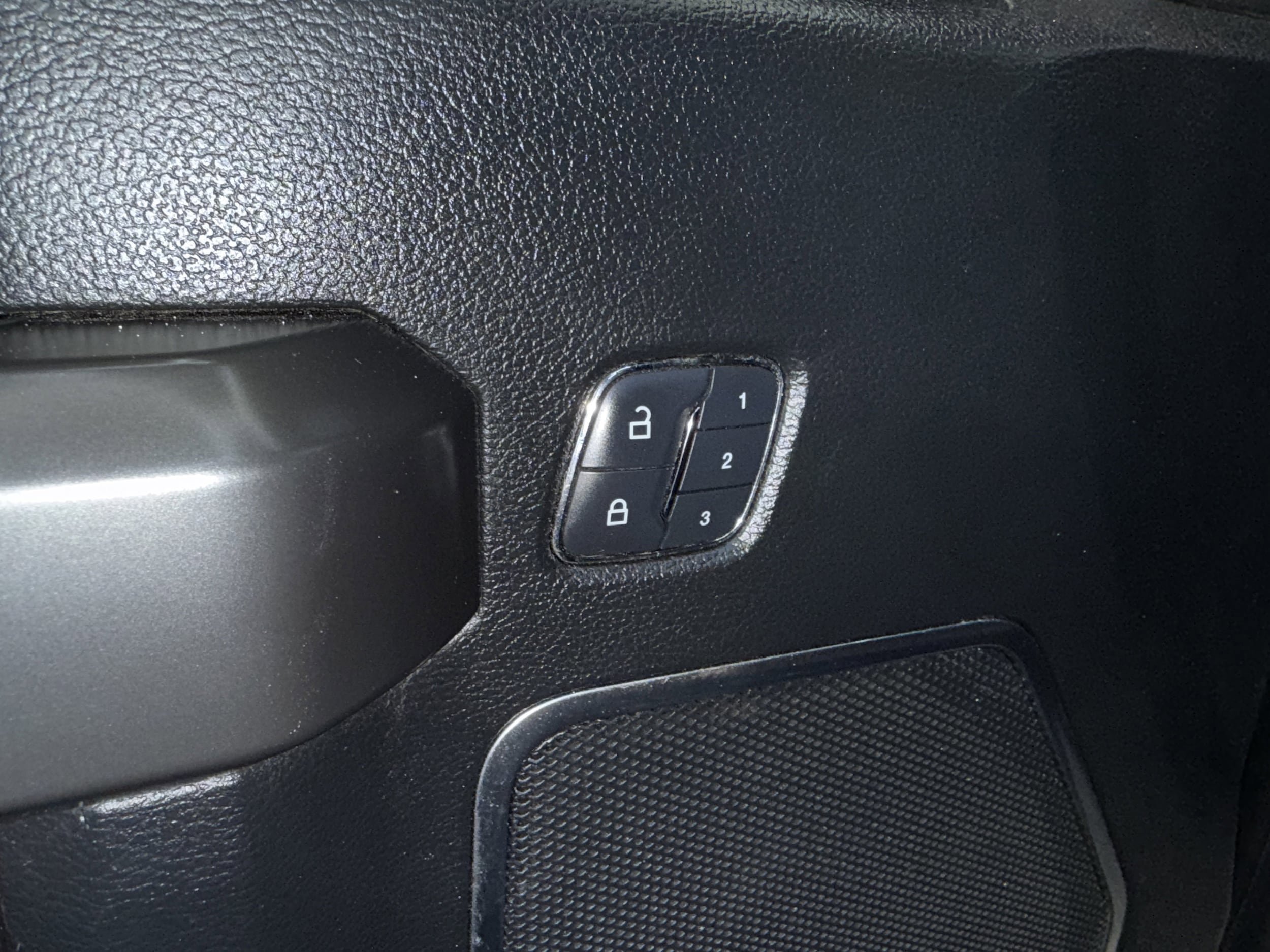 Used 2017 Ford F150 Limited AWD/4WD image 13