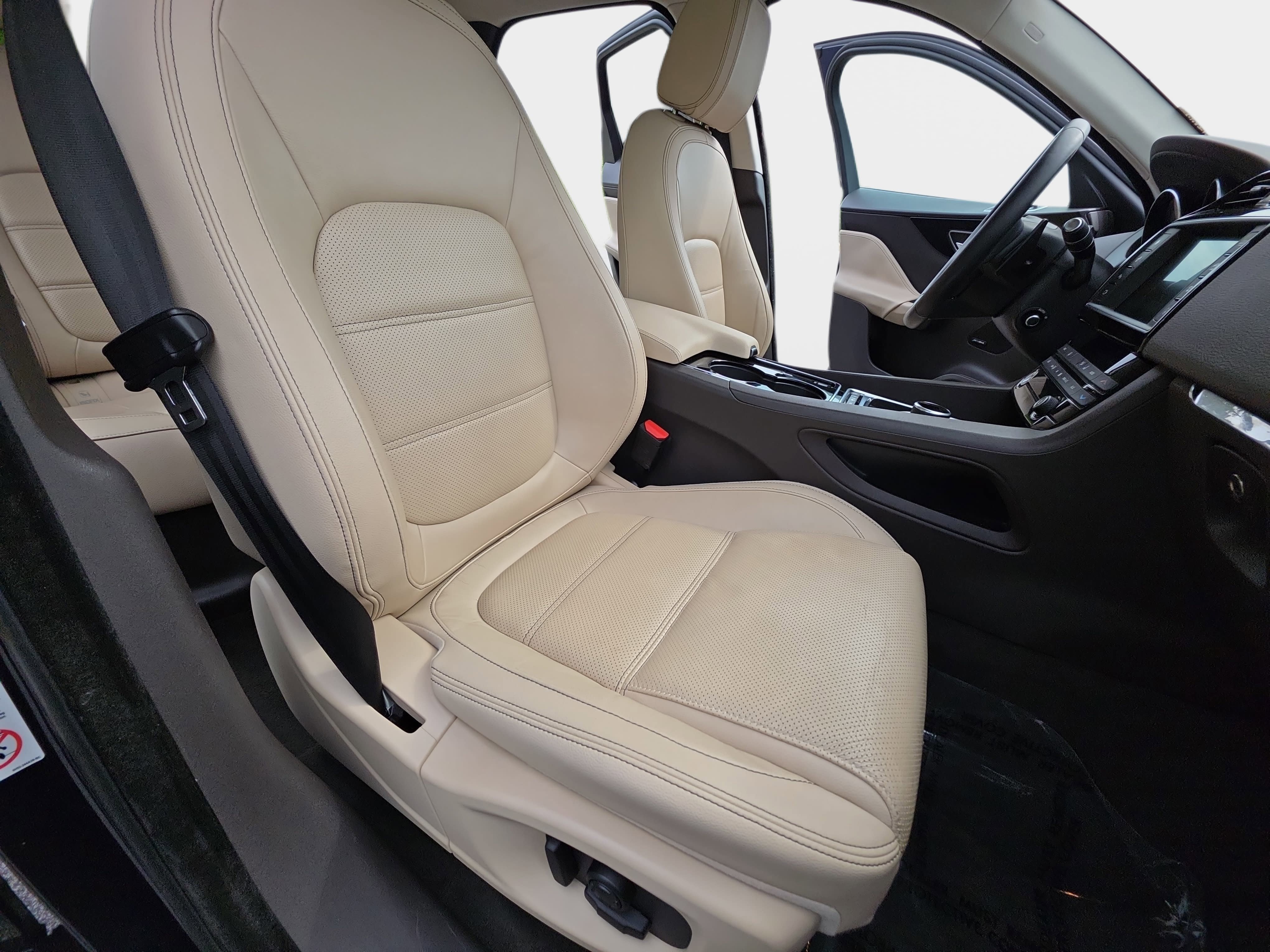 Used 2017 Jaguar F-PACE Prestige AWD/4WD image 10