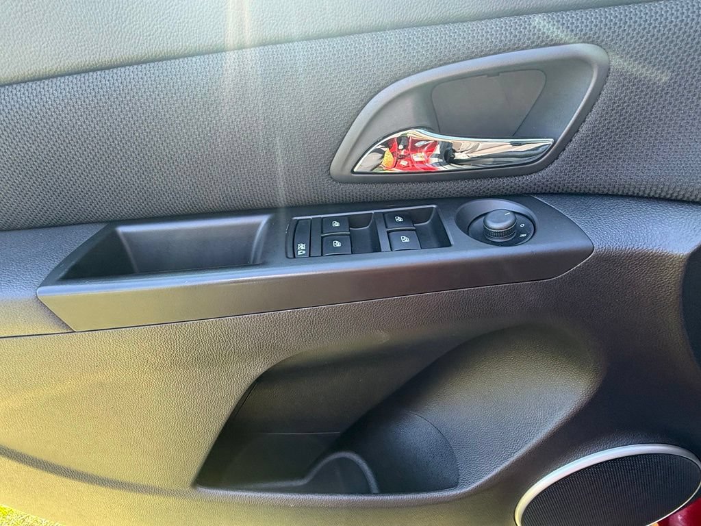 Used 2012 Chevrolet Cruze LTZ FWD image 12